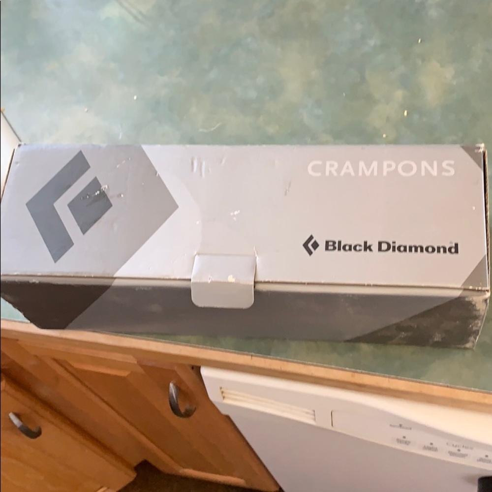 Black diamond sabretooth crampons